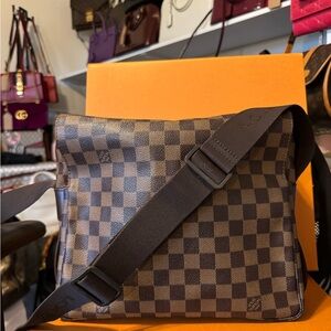 🔥SEND OFFER🔥Louis Vuitton Brown Checkered Messenger Bag